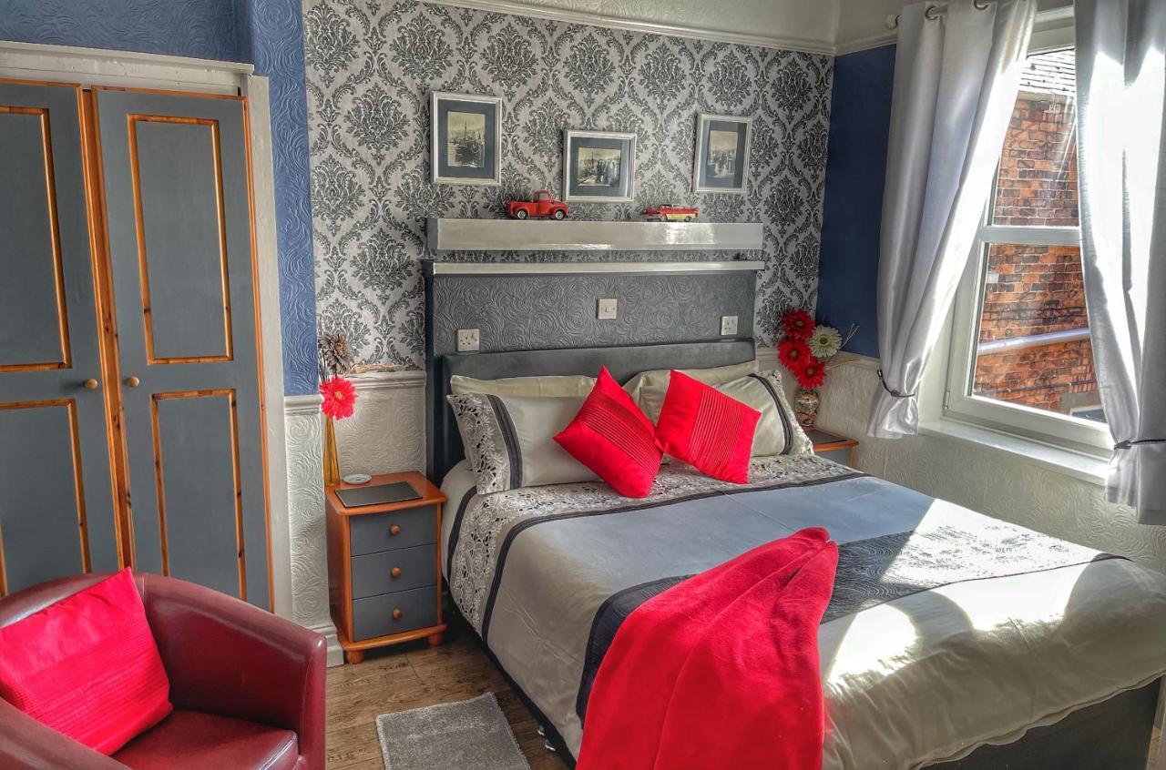 Atlanta Hotel Скарбъро Екстериор снимка